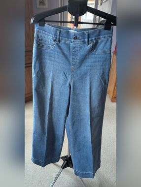 SPANX Women's Cropped Wide-Leg Jeans in Medium Blue Denim